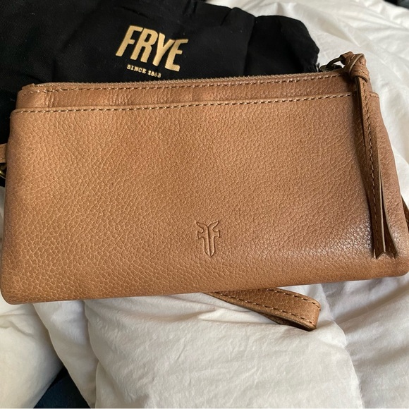 Frye Clutch NEW - Picture 2 of 4